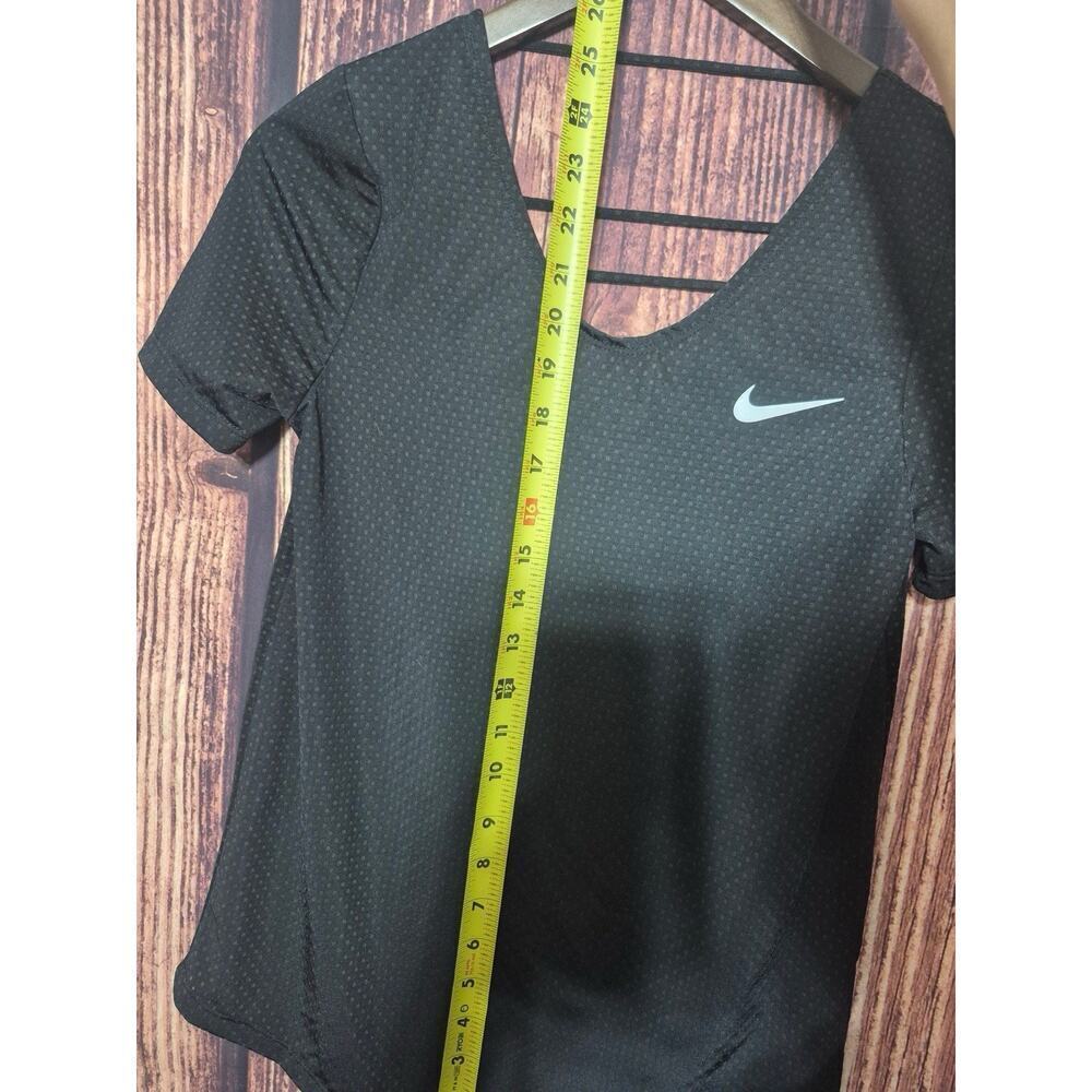 Nike T-Shirt Women XS Black Vented Lightweight Running Breathe Gym Athletic - Picture 7 of 7